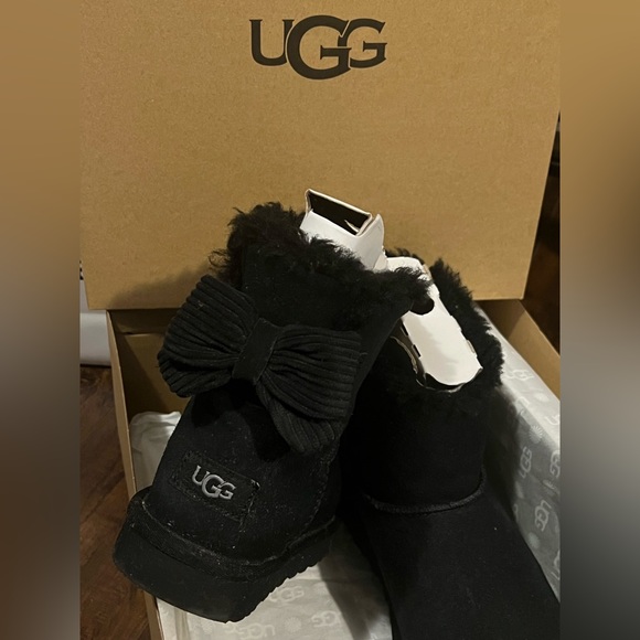 UGG boots - Picture 2 of 9